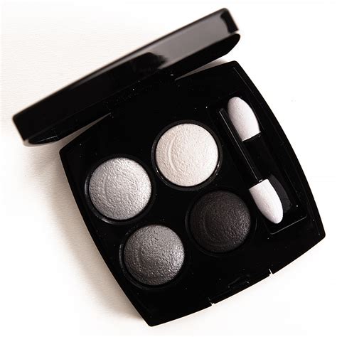 Chanel Tisse Smoky (246) Eyeshadow Quad Review, Photos, 